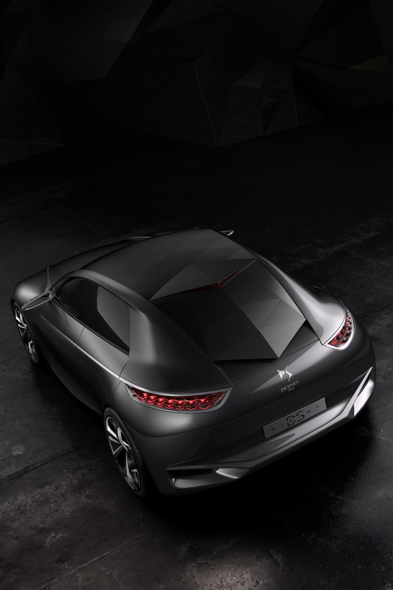 Illustration for article titled The Citroen Divine DS Concept Is An Avant-Garde Chameleon